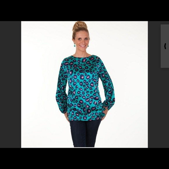 NWT print blouse size small - Picture 4 of 5